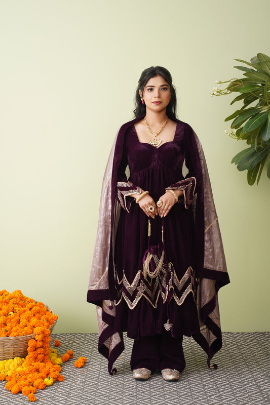 Anura Anarkali